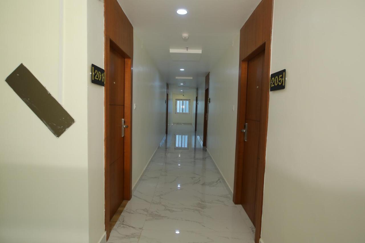 Radha Rani Residency Hotel Khammam Exterior photo