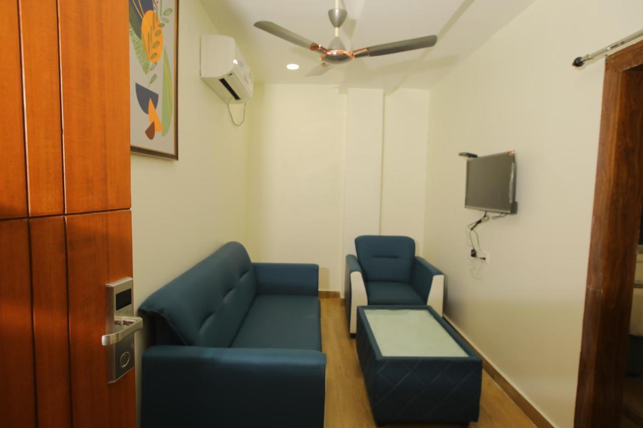 Radha Rani Residency Hotel Khammam Exterior photo